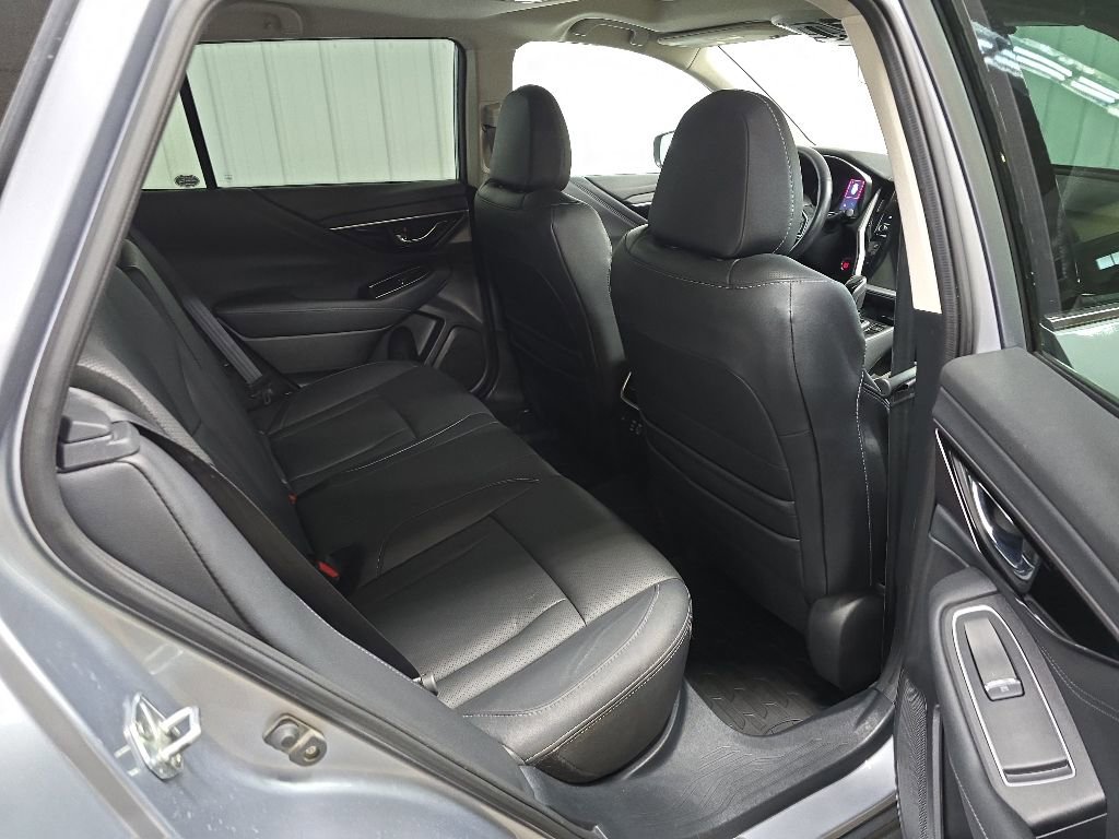 Used 2023 Subaru Outback Touring XT AWD/4WD image 18