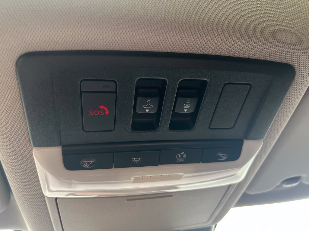 Used 2023 Nissan Rogue SL w/ SL Premium Package AWD/4WD image 19