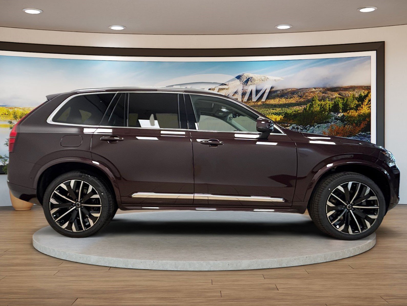 New 2026 Volvo XC90 T8 Plus w/ Protection Package Premier AWD/4WD image 4