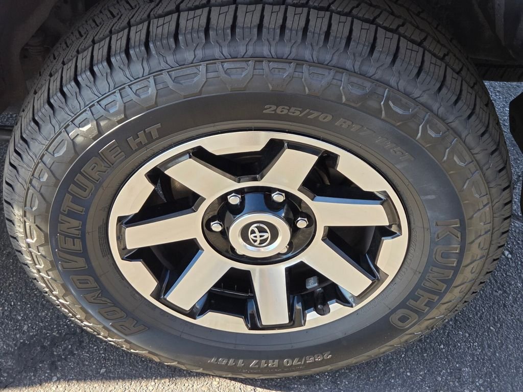 Used 2021 Toyota 4Runner SR5 RWD image 11