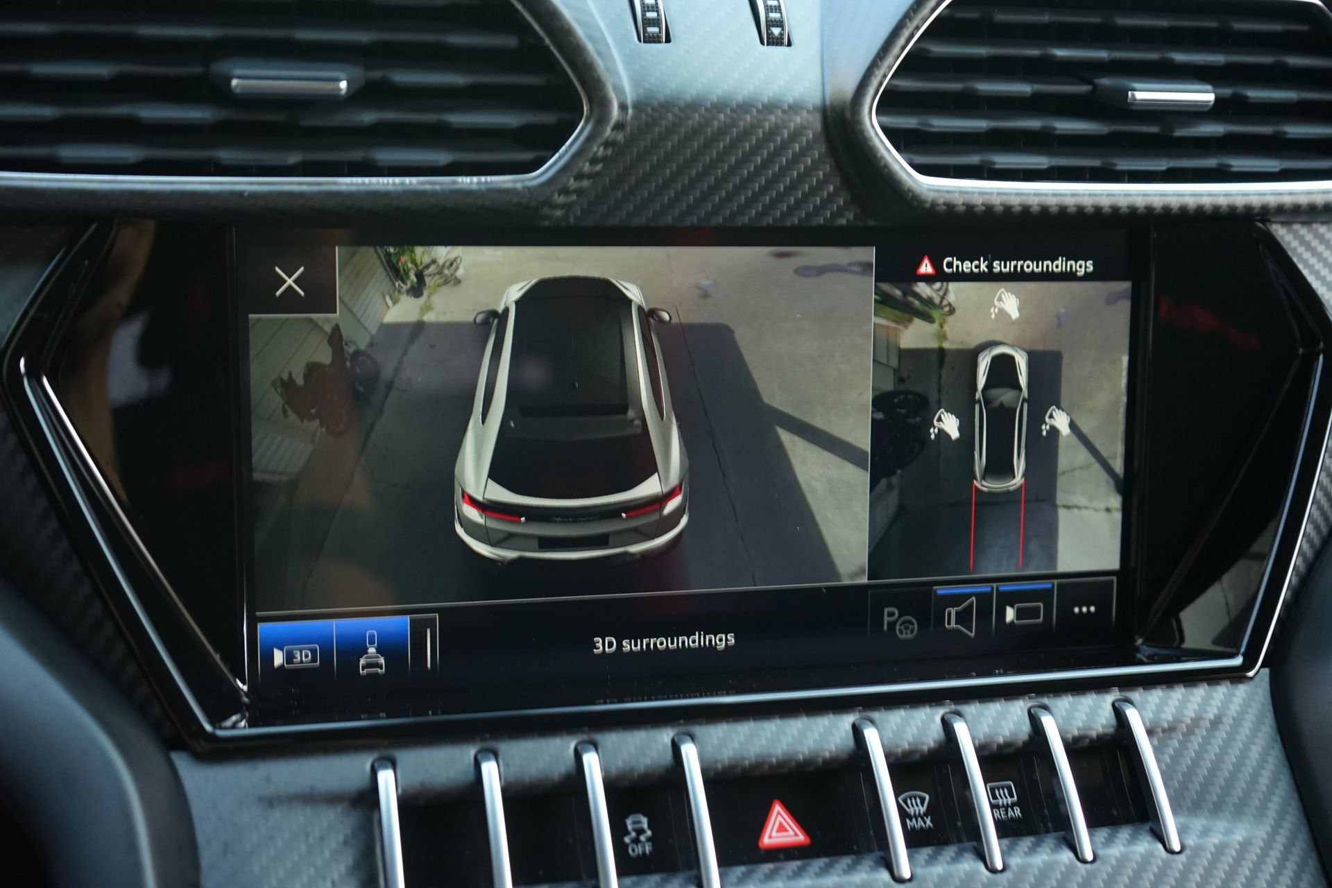 Used 2023 Lamborghini Urus Performante AWD/4WD image 24