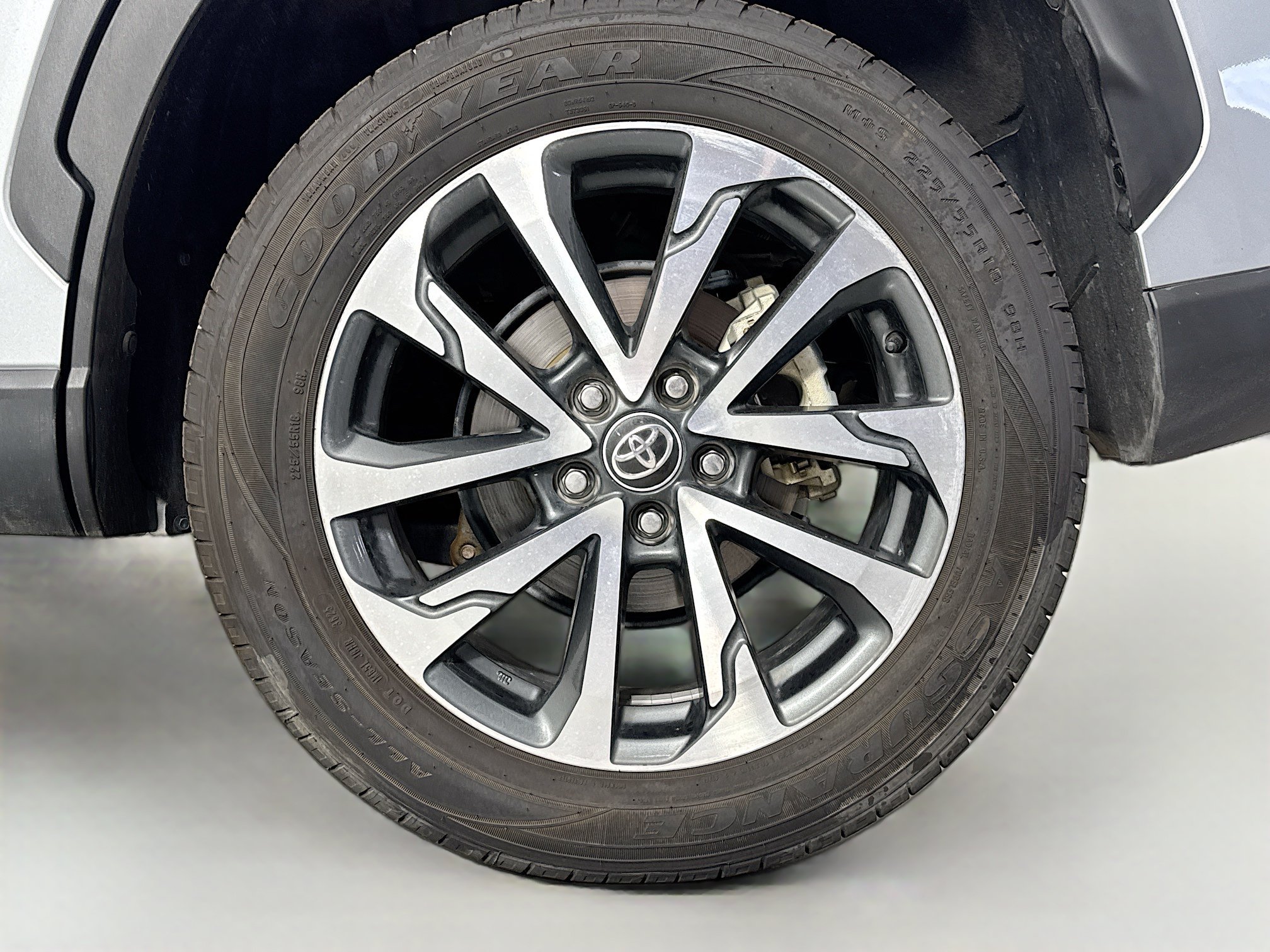Certified 2025 Toyota Corolla Cross XLE w/ Convenience Package AWD/4WD image 33