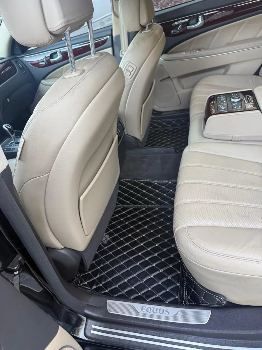 Used 2012 Hyundai Equus Signature RWD image 29