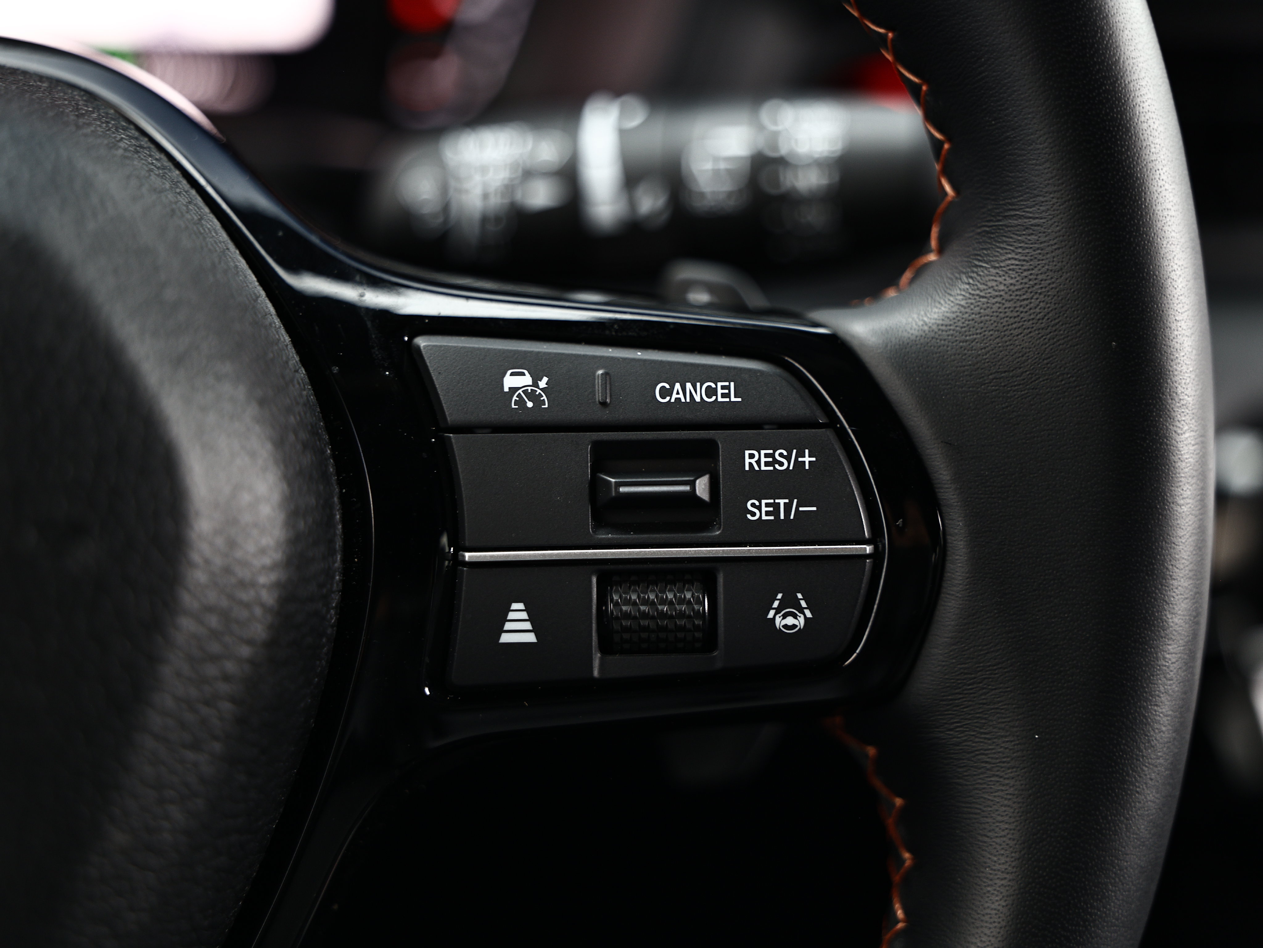 Used 2026 Honda Pilot Sport image 32