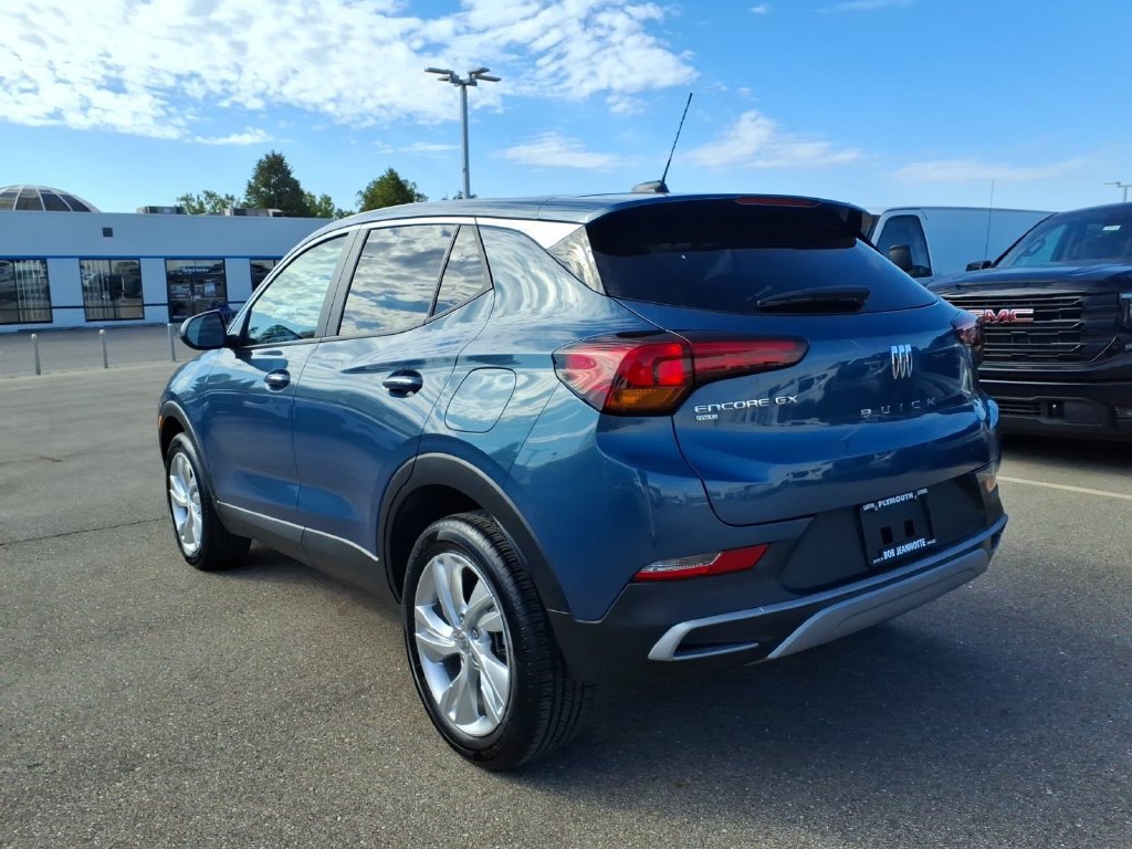 Used 2024 Buick Encore GX Preferred w/ Comfort Package AWD/4WD image 7