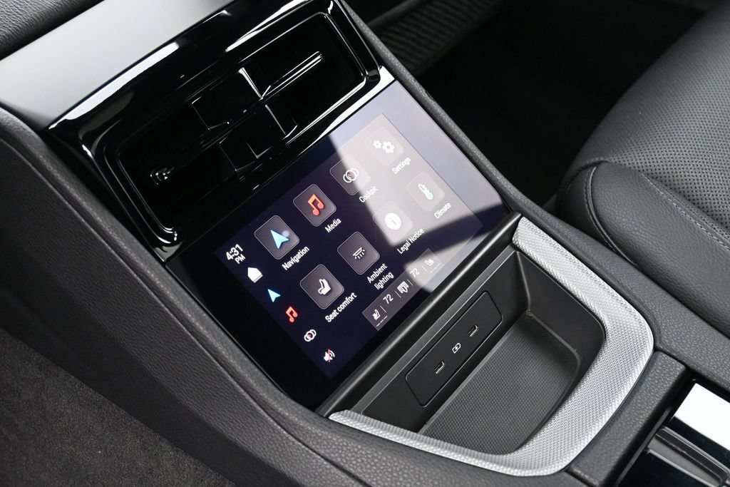 Certified 2025 Porsche Panamera RWD image 9