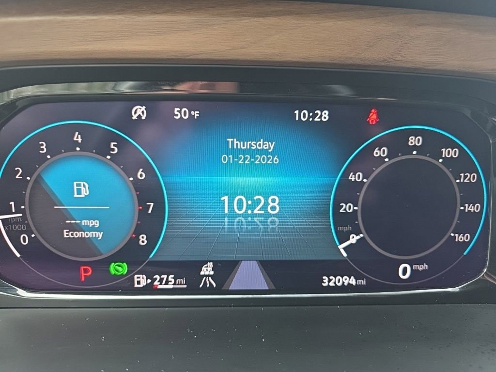 Used 2025 Volkswagen Atlas SE image 28