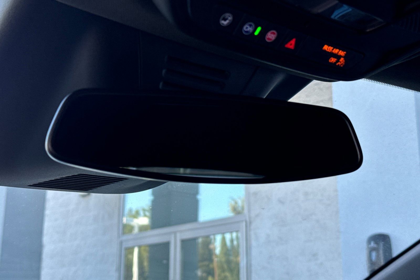 Used 2025 Chevrolet Equinox EV LT w/ Convenience Package image 26