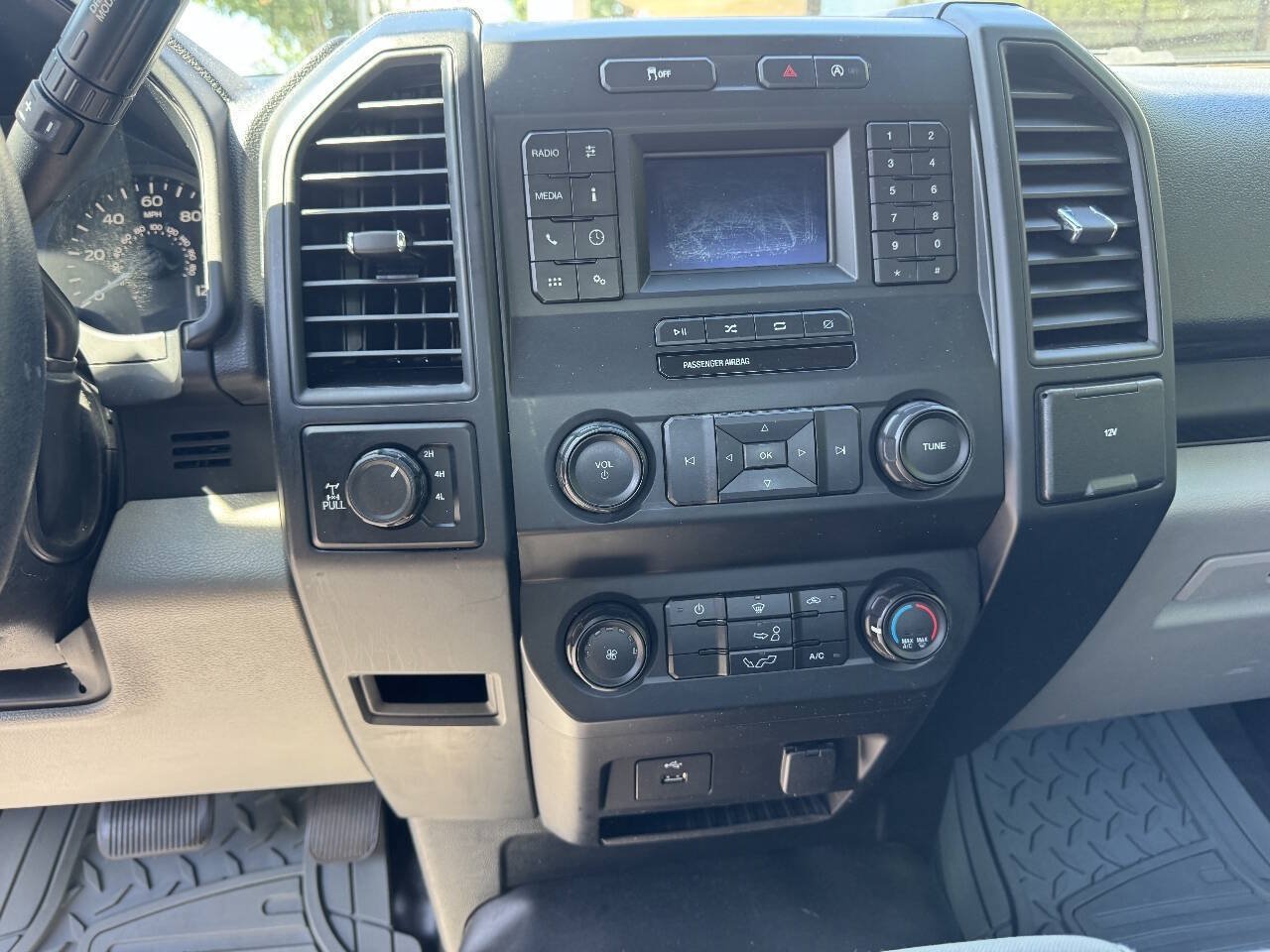 Used 2019 Ford F150 XL w/ Equipment Group 101A Mid AWD/4WD image 9