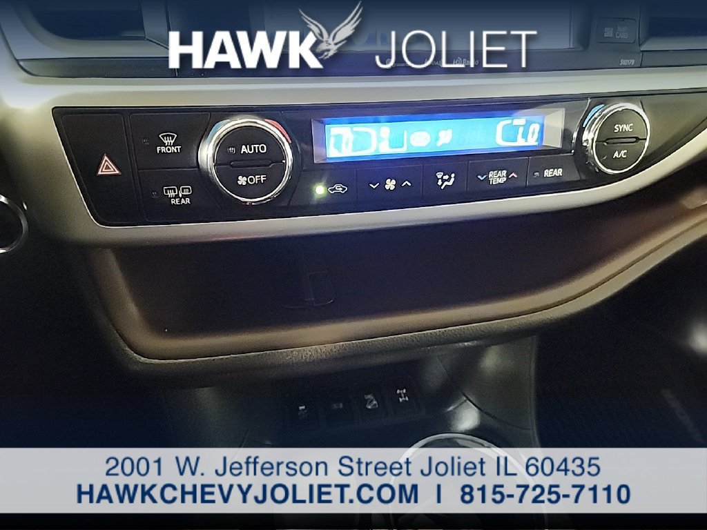 Used 2017 Toyota Highlander XLE AWD/4WD image 17
