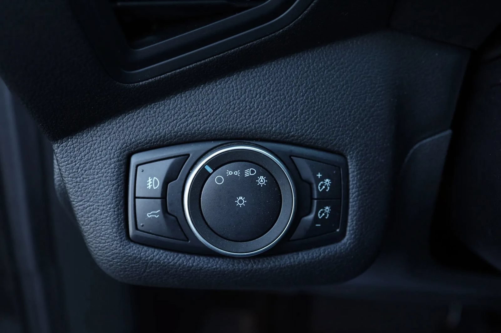 Used 2019 Ford Escape SE AWD/4WD image 13