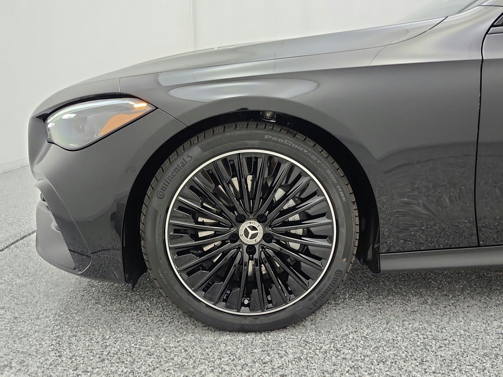 New 2026 Mercedes-Benz CLE 300 4MATIC Coupe image 13