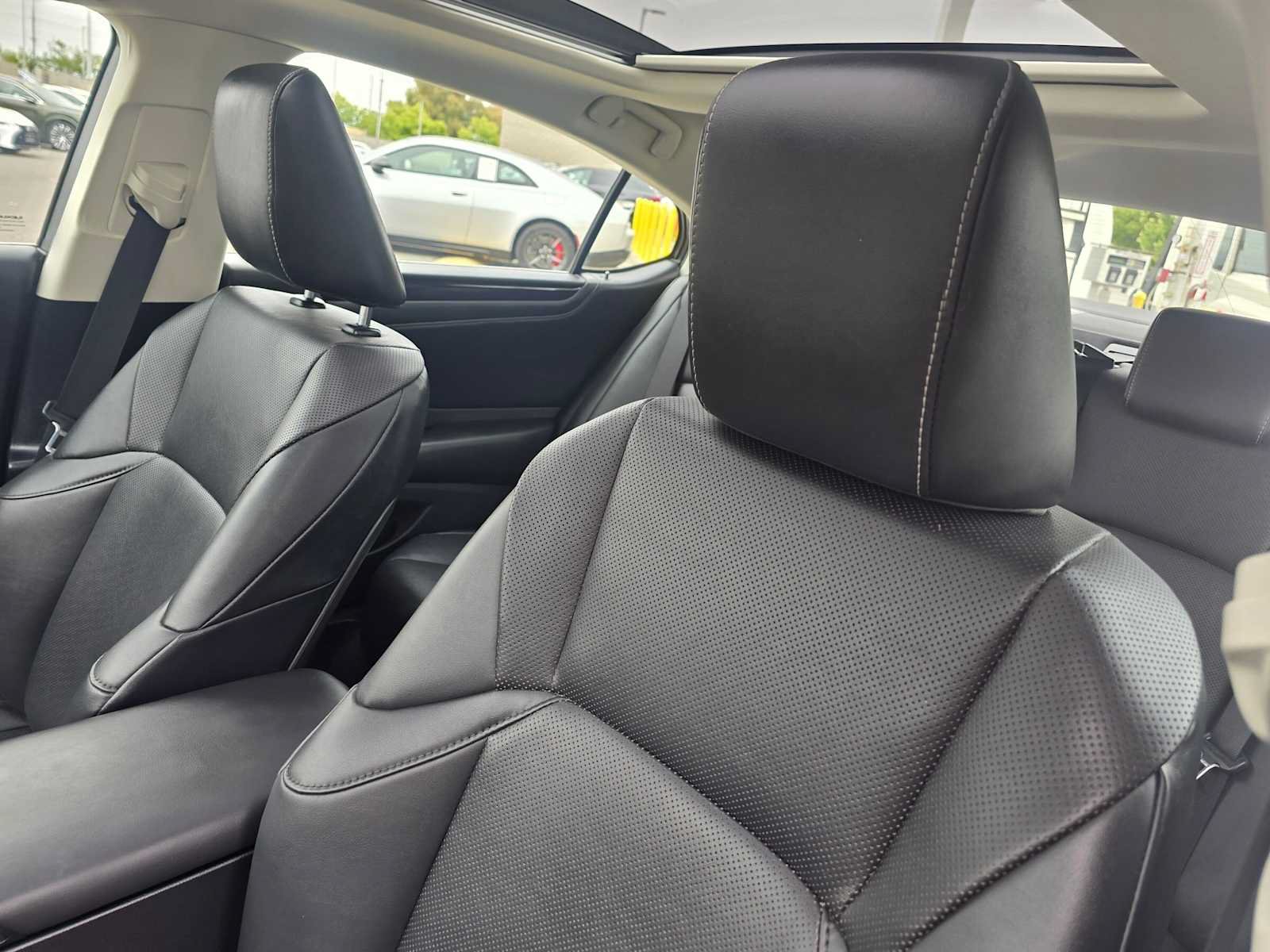 Used 2021 Lexus ES 350 w/ Premium Package FWD image 23