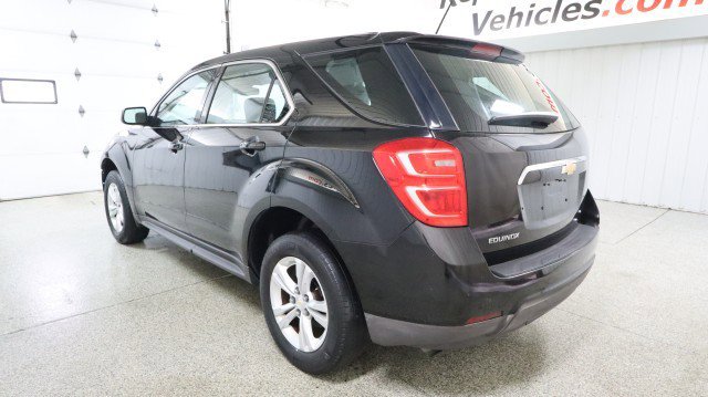 Used 2017 Chevrolet Equinox LS FWD image 3