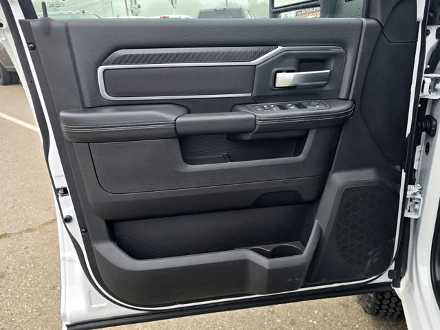 New 2026 RAM 3500 Big Horn AWD/4WD image 22