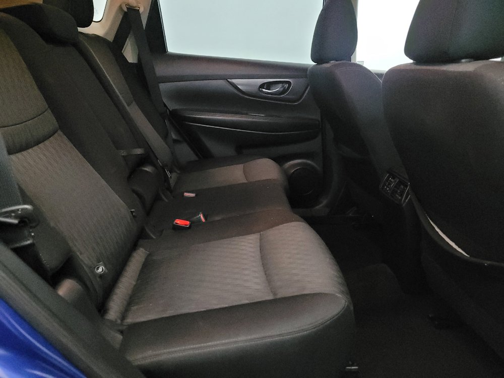 Used 2020 Nissan Rogue SV AWD/4WD image 19