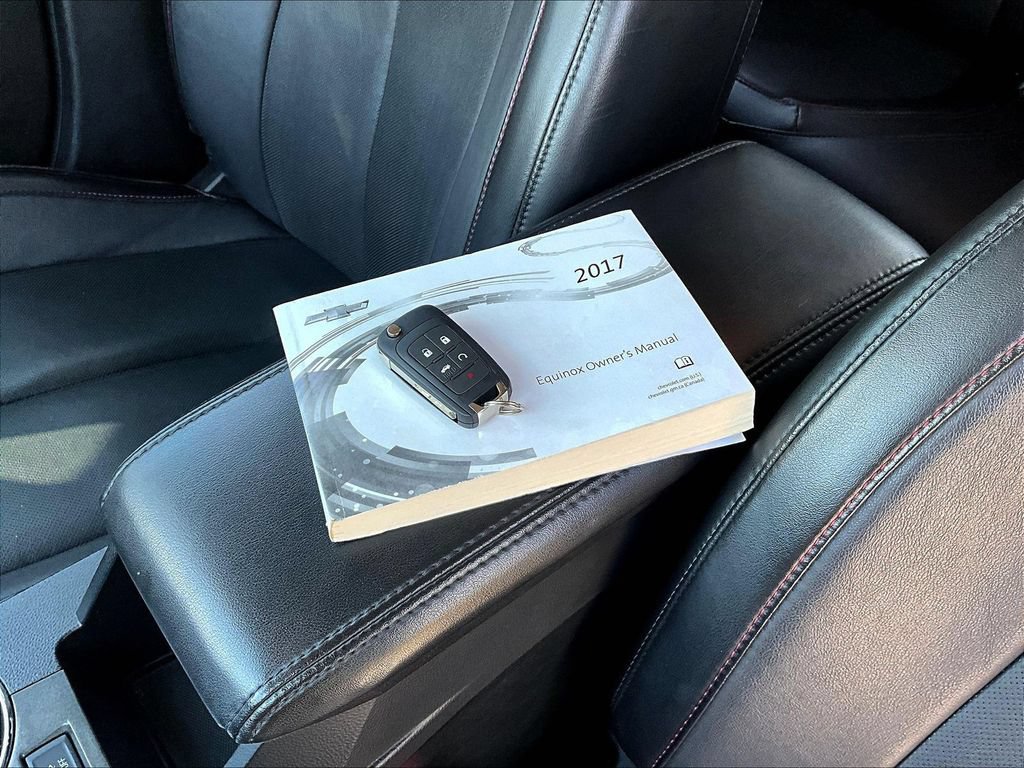Used 2017 Chevrolet Equinox Premier w/ Enhanced Convenience Package FWD image 36