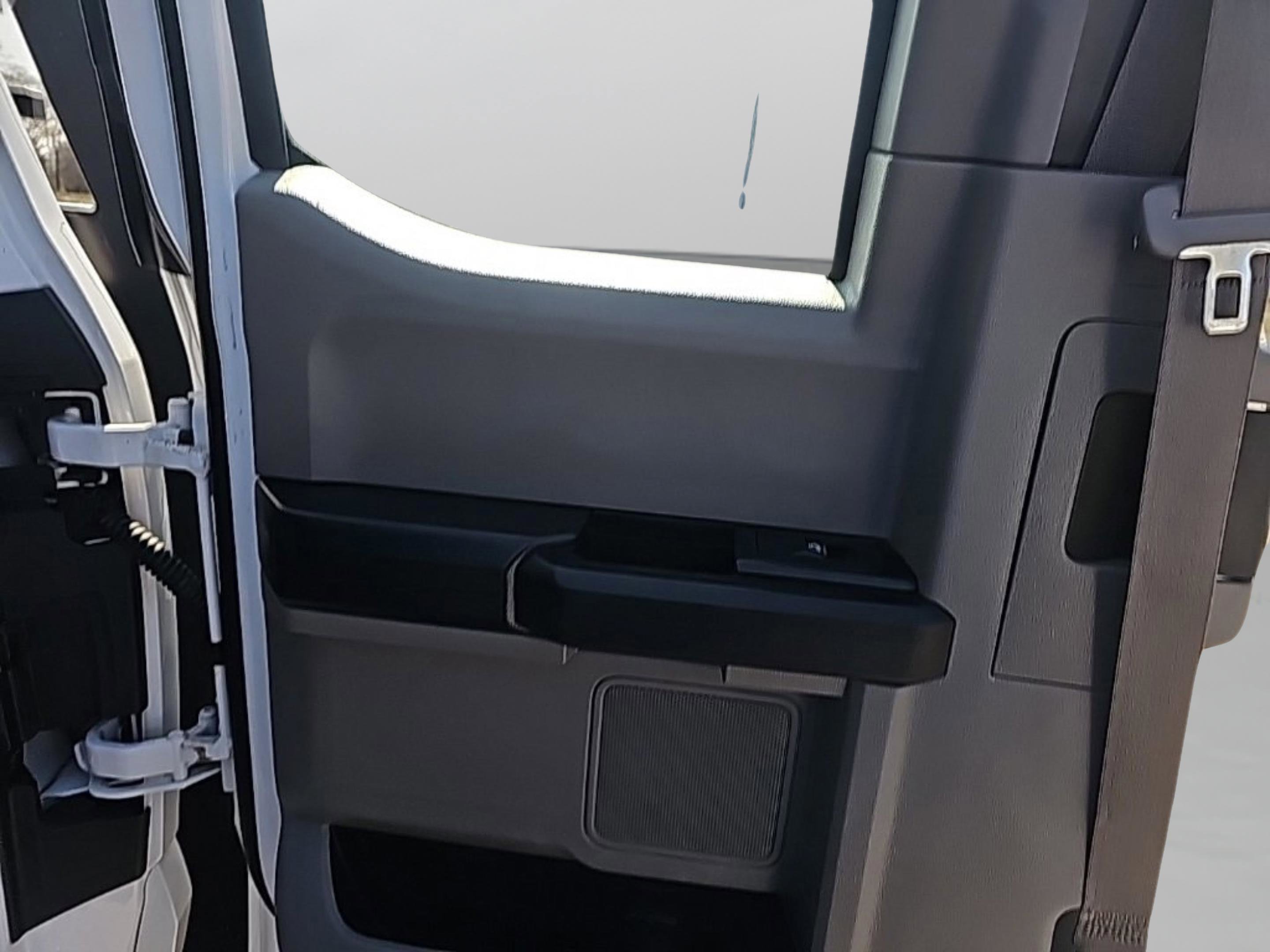 Used 2018 Ford F350 XL w/ Power Equipment Group image 26