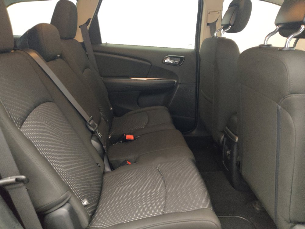 Used 2019 Dodge Journey SE FWD image 19