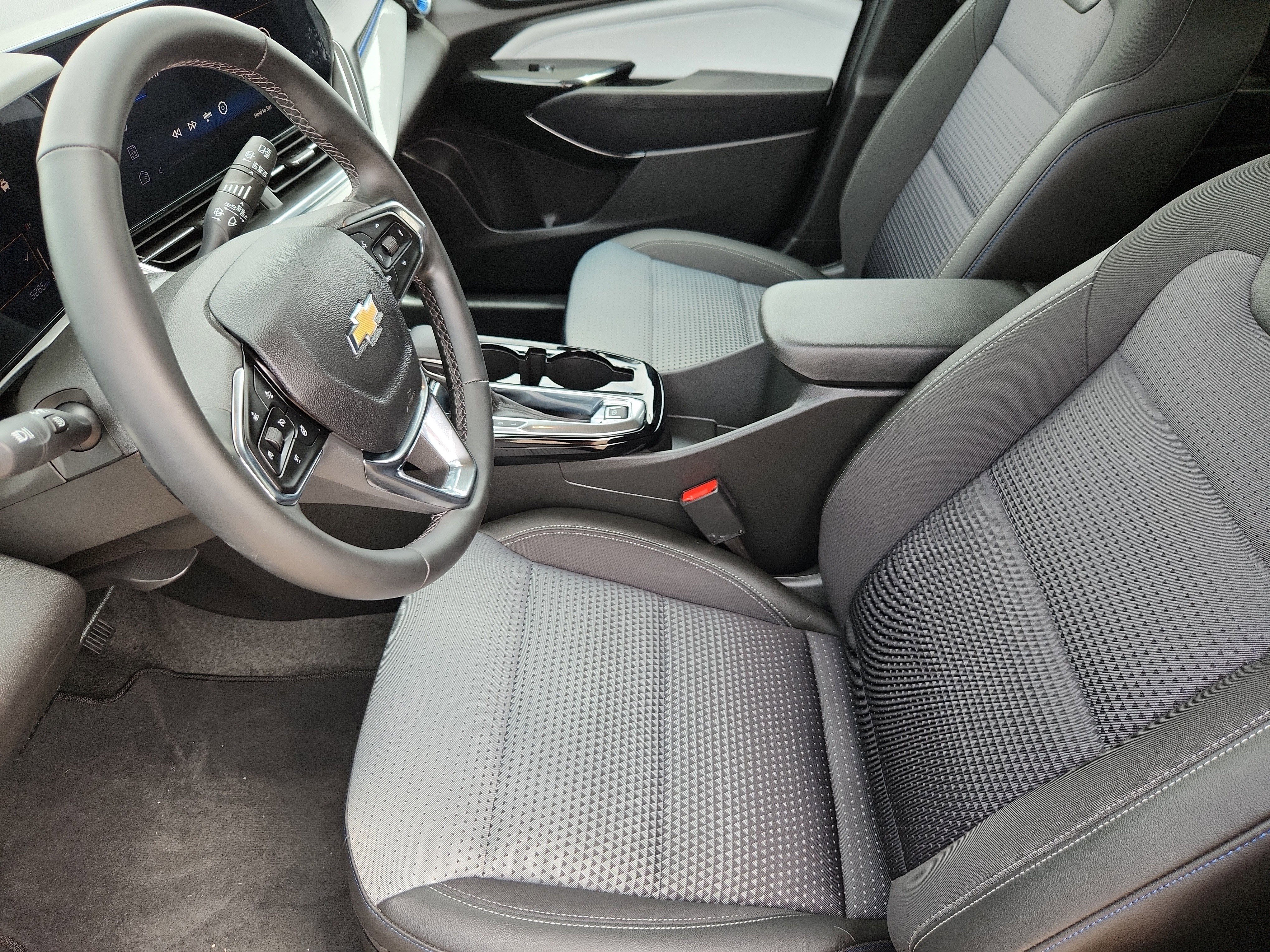 Certified 2025 Chevrolet Trax LT w/ Driver Confidence Package FWD image 7