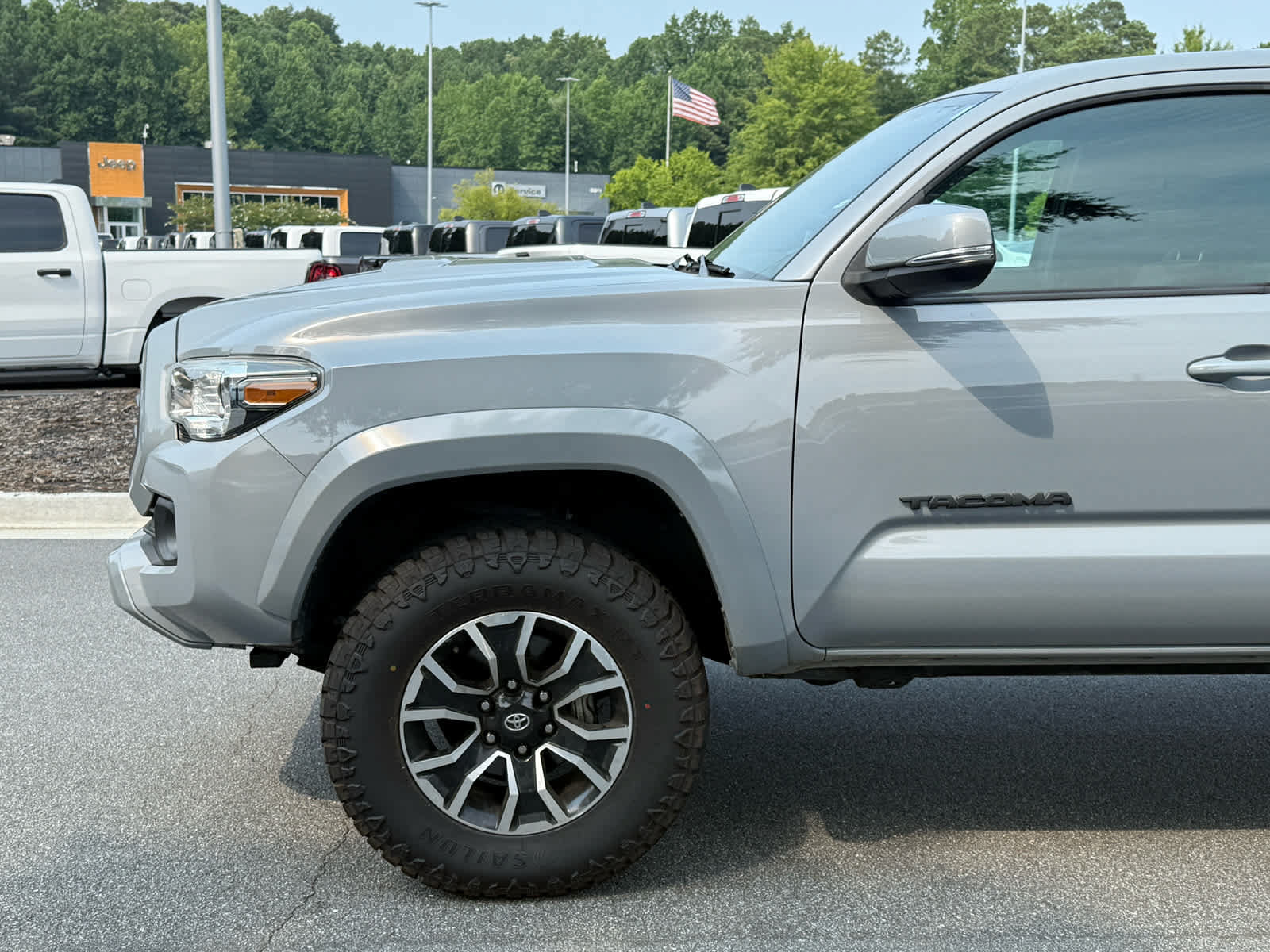 Used 2021 Toyota Tacoma TRD Sport AWD/4WD image 11