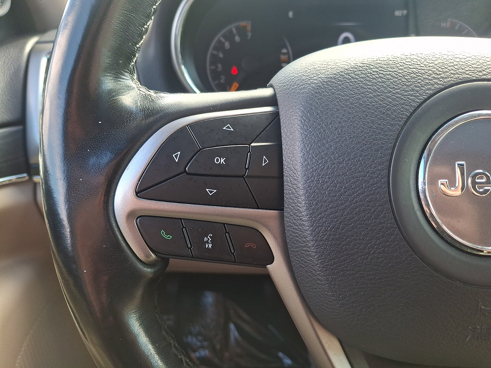 Used 2021 Jeep Grand Cherokee Limited AWD/4WD image 22