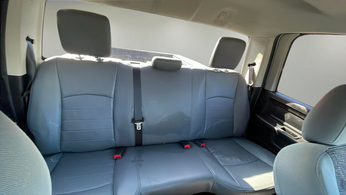 Used 2014 RAM 1500 4x4 Crew Cab w/ Exterior Appearance Group image 11
