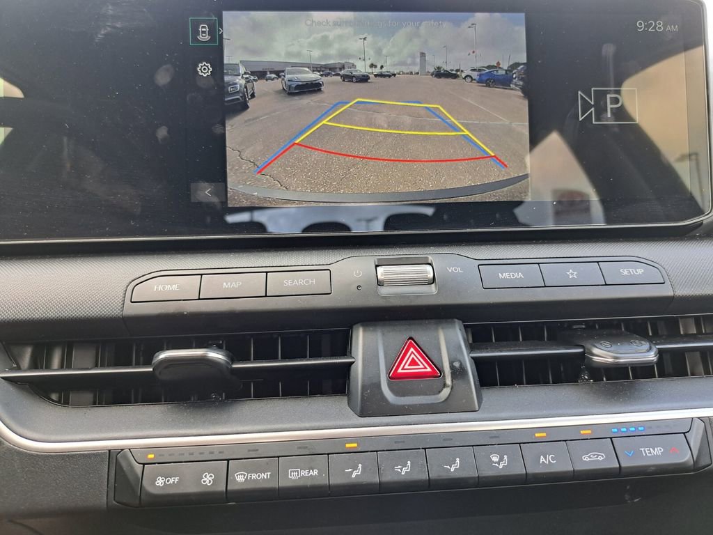 Used 2025 Kia K4 LXS image 12