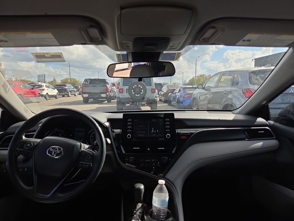 Used 2024 Toyota Camry SE FWD image 7