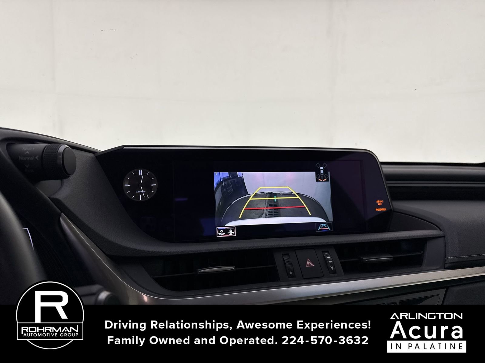 Used 2021 Lexus ES 300h w/ Premium Package image 9