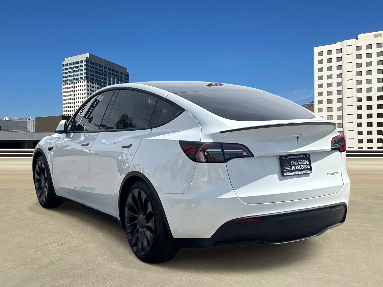 Used 2023 Tesla Model Y Performance AWD/4WD image 3