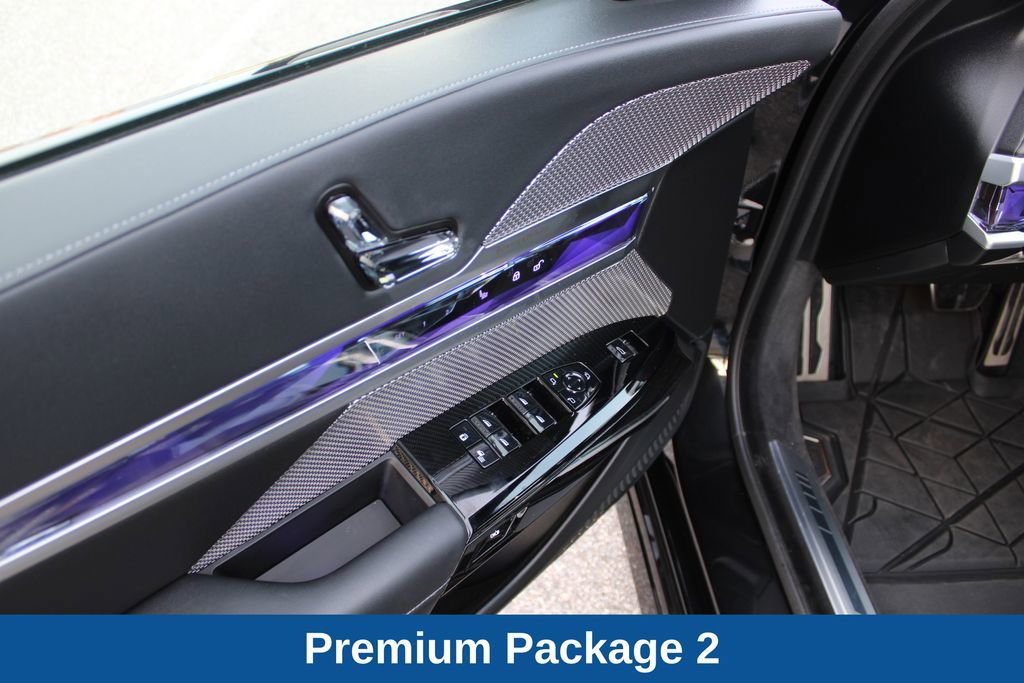 Used 2024 BMW i7 xDrive60 image 28