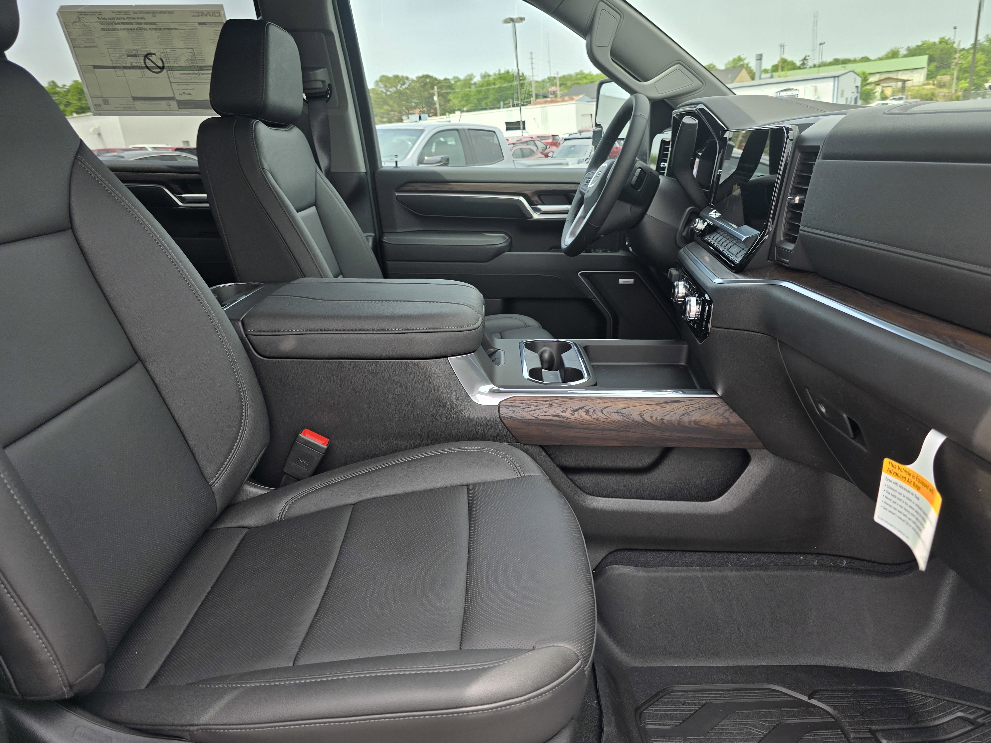 New 2025 GMC Sierra 2500 SLT w/ SLT Convenience Package image 22