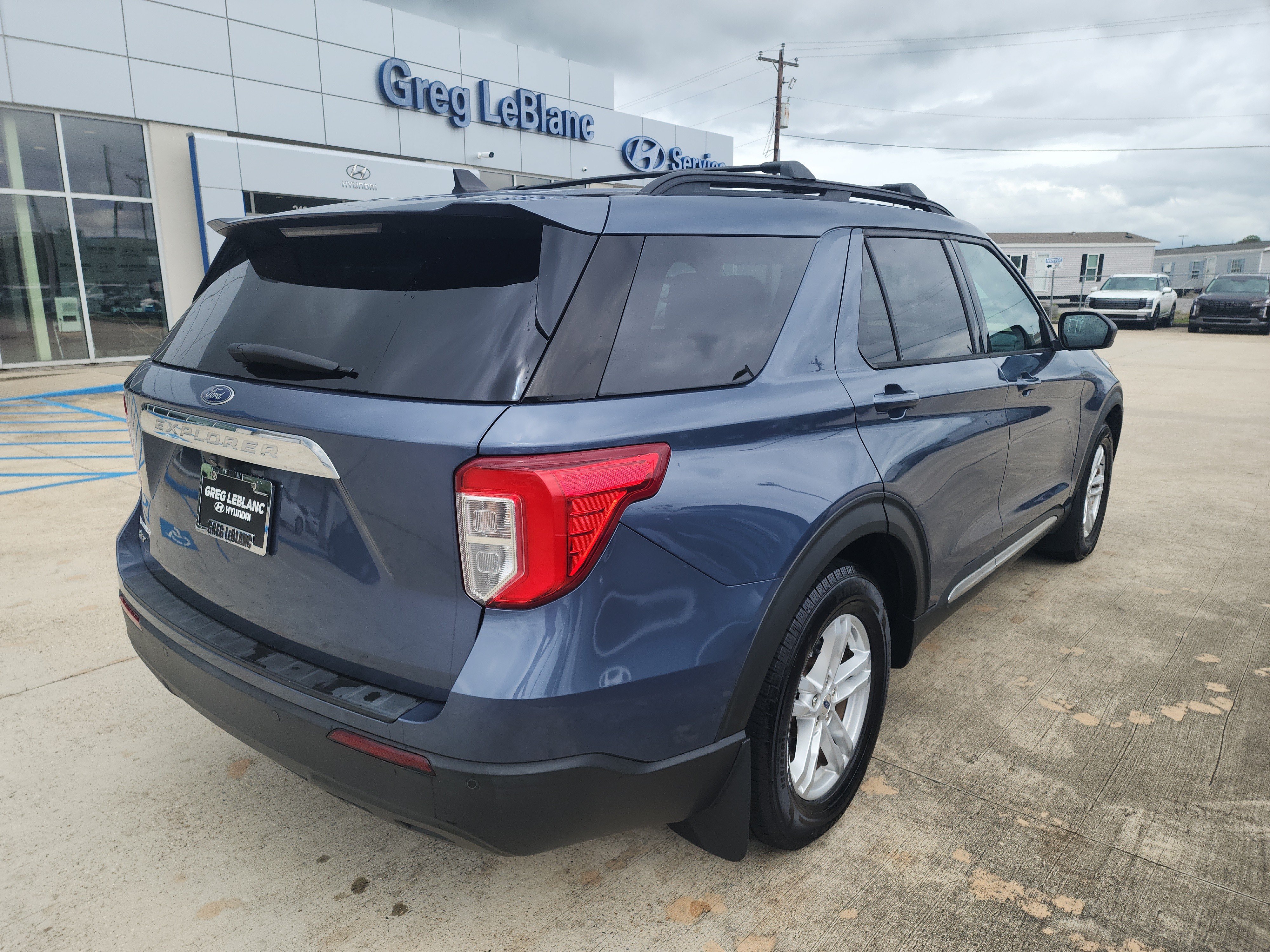 Used 2021 Ford Explorer XLT RWD image 7