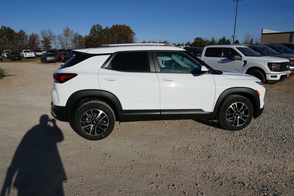New 2026 Chevrolet TrailBlazer LT w/ LT Cold Weather Package image 2
