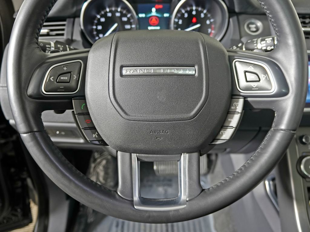 Used 2019 Land Rover Range Rover Evoque image 23