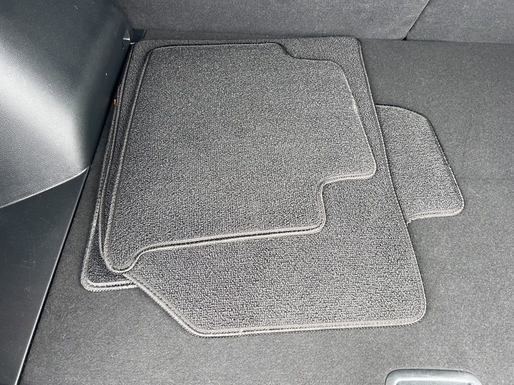 Certified 2022 Kia Seltos LX image 12