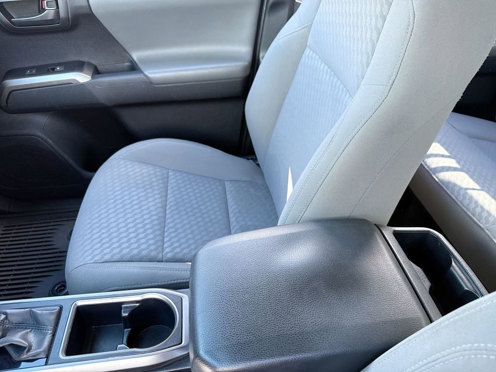 Used 2023 Toyota Tacoma SR5 w/ Technology Package image 16