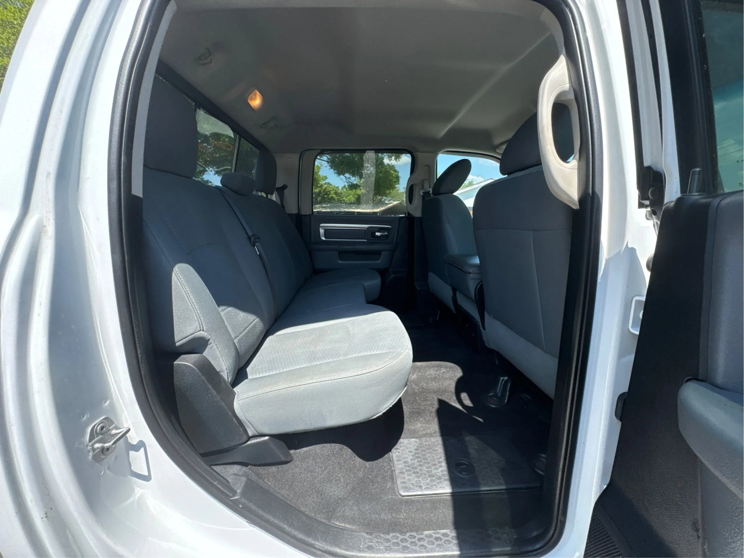 Used 2016 RAM 2500 SLT AWD/4WD image 23
