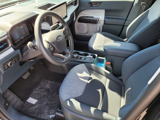 New 2025 Ford Maverick XLT image 9