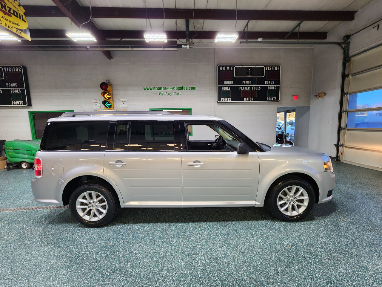 Used 2019 Ford Flex SE image 5