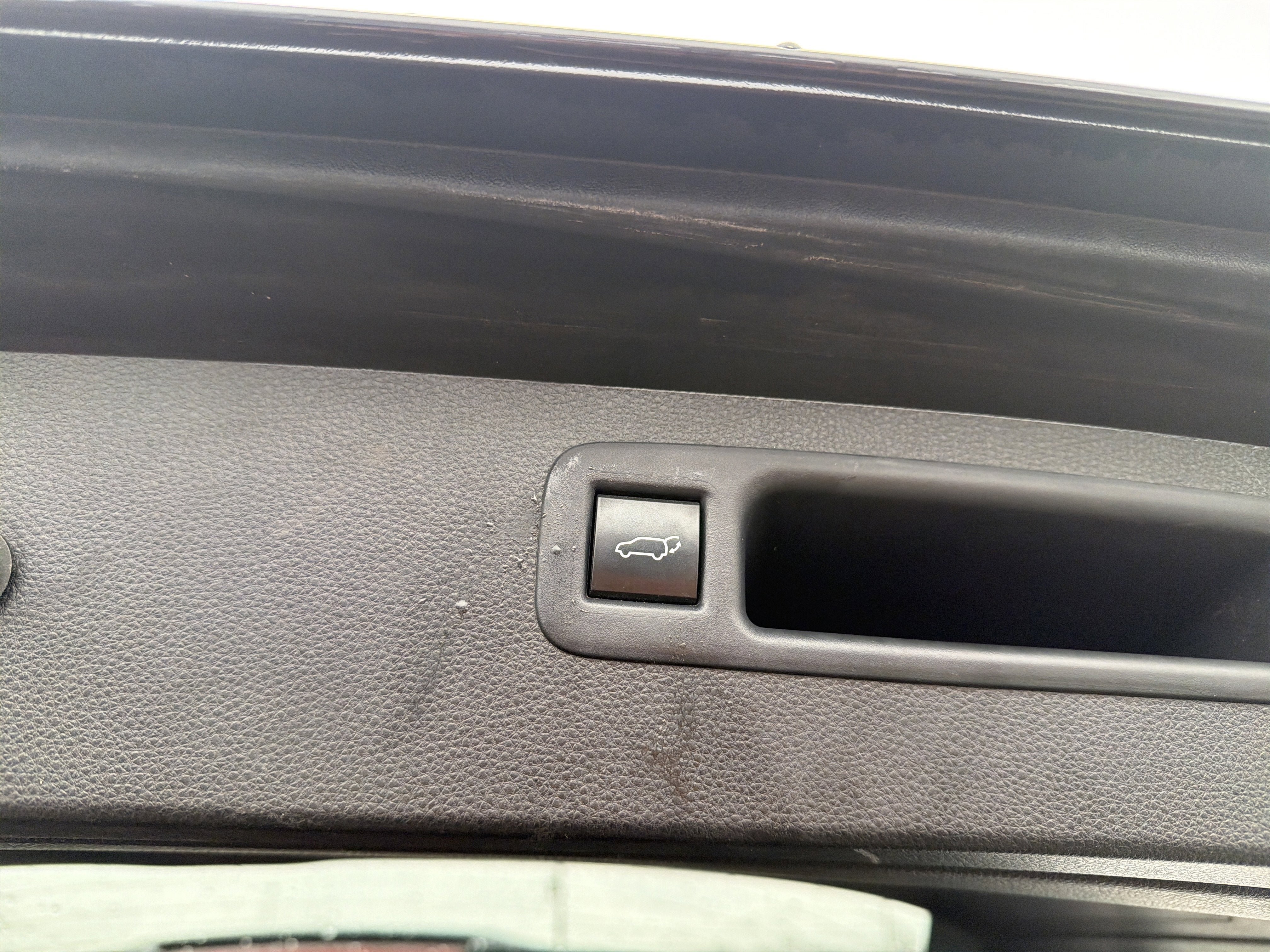 Used 2021 Toyota Highlander XLE image 31