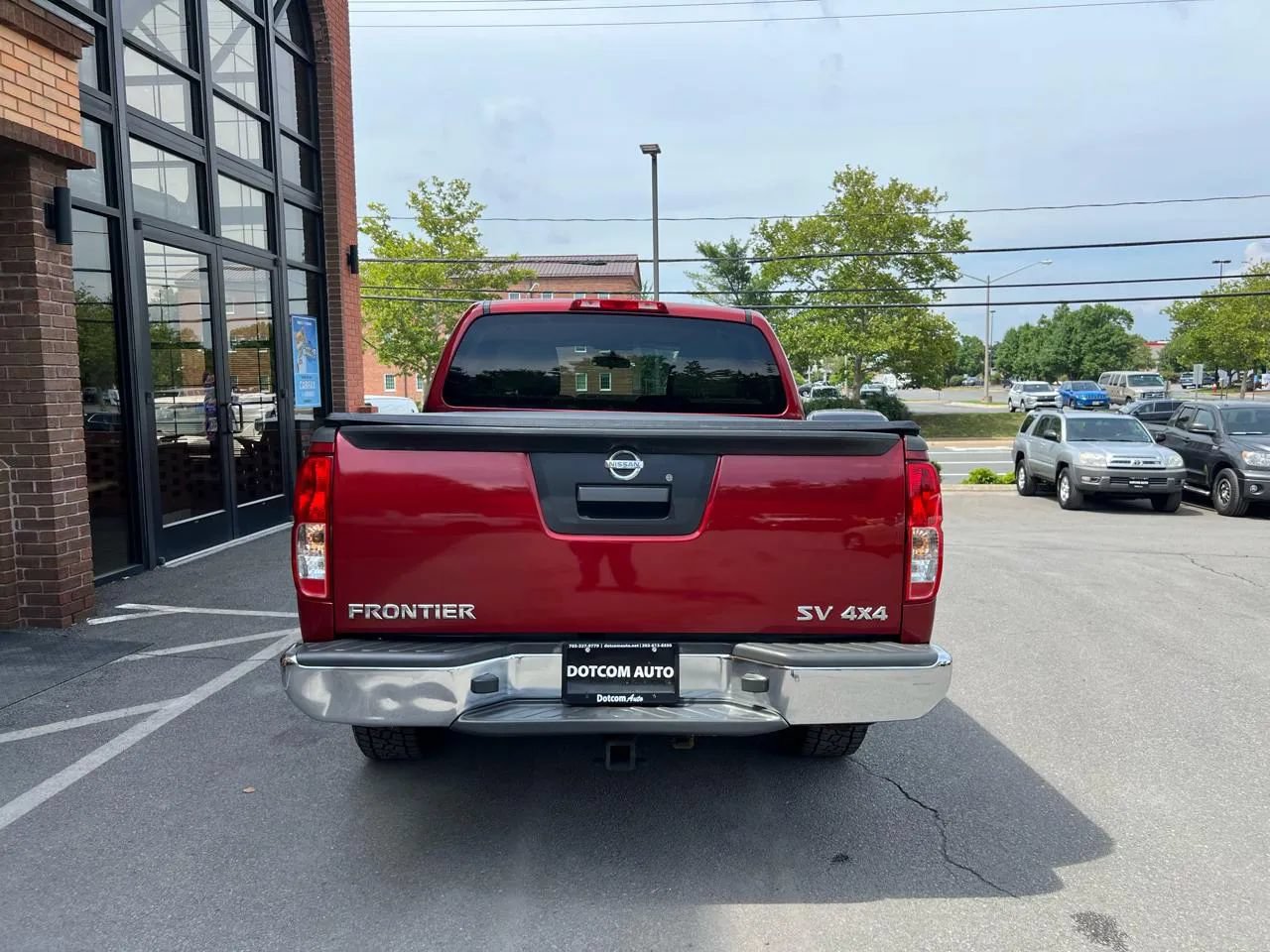 Used 2013 Nissan Frontier SV AWD/4WD image 9
