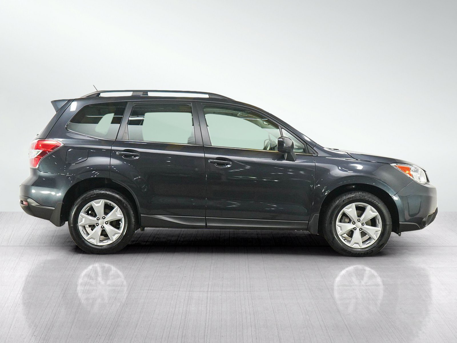 Used 2014 Subaru Forester 2.5i Limited w/ Popular Package #2 AWD/4WD image 6