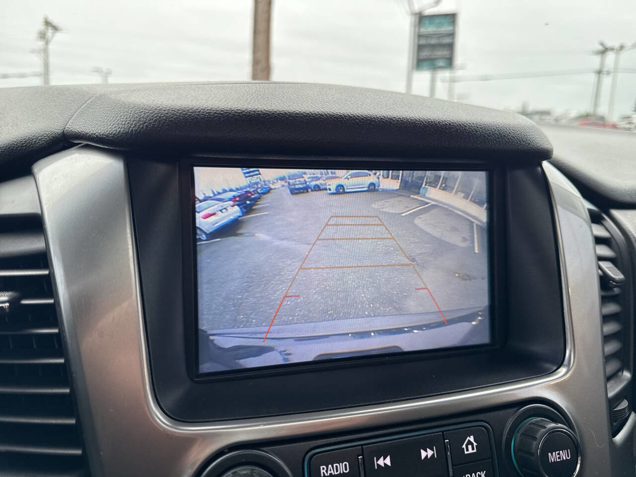 Used 2018 Chevrolet Suburban LT image 38