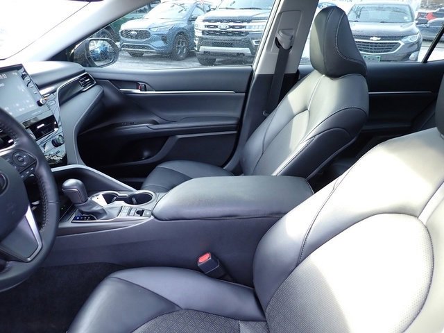 Used 2023 Toyota Camry XSE image 15
