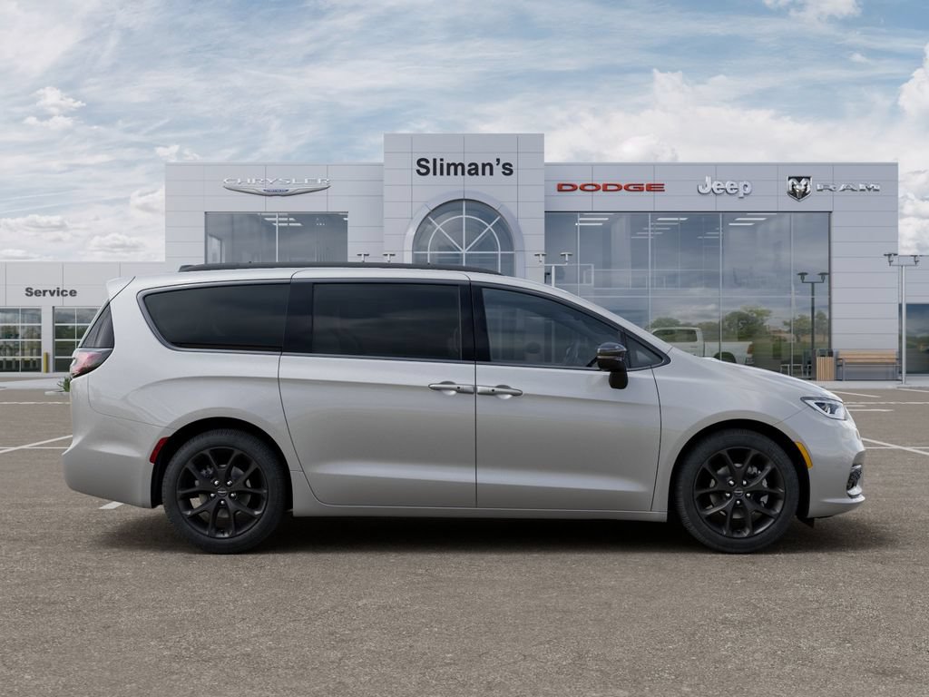 New 2026 Chrysler Pacifica Select w/ S Appearance Package FWD image 25