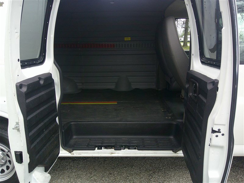 Used 2010 Chevrolet Express 1500 AWD w/ Power Package image 15