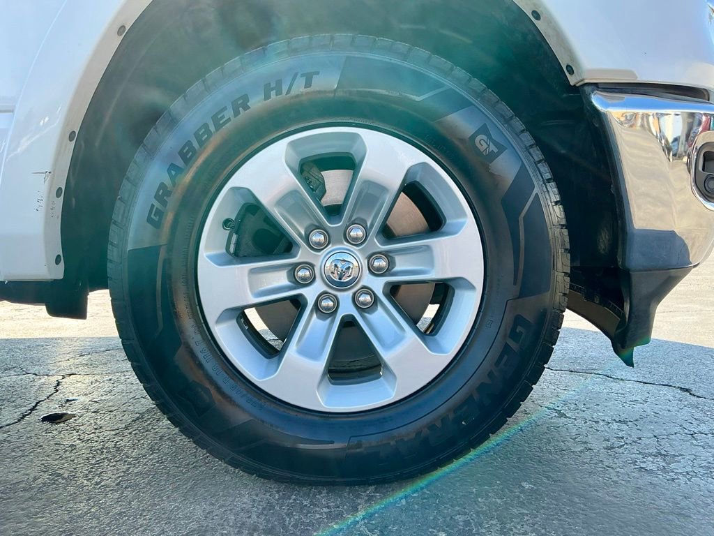 Used 2019 RAM 1500 Laramie image 12