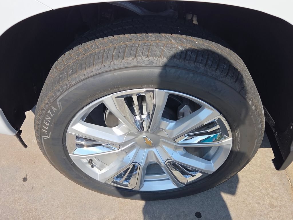 New 2026 Chevrolet Silverado 1500 High Country AWD/4WD image 9